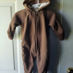 Baby jump suit